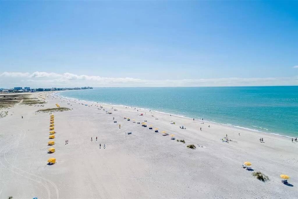 Treasure Island Beach Retreat St. Pete Beach Exterior photo