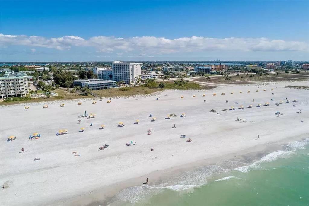 Treasure Island Beach Retreat St. Pete Beach Exterior photo