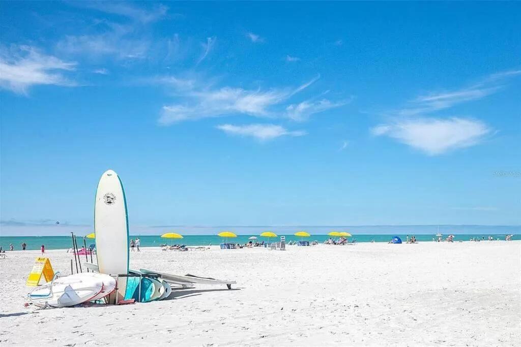 Treasure Island Beach Retreat St. Pete Beach Exterior photo