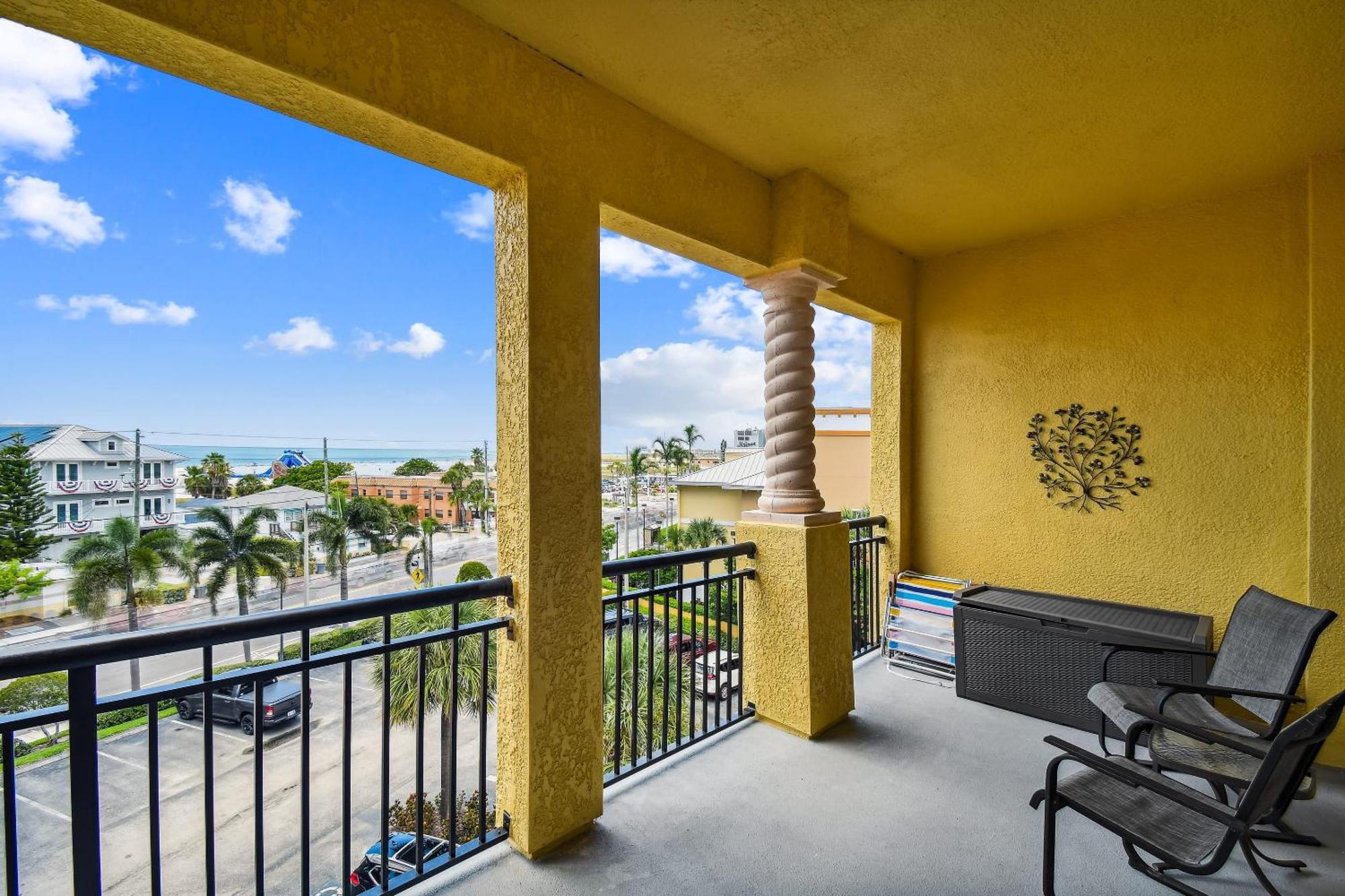 Treasure Island Beach Retreat St. Pete Beach Exterior photo